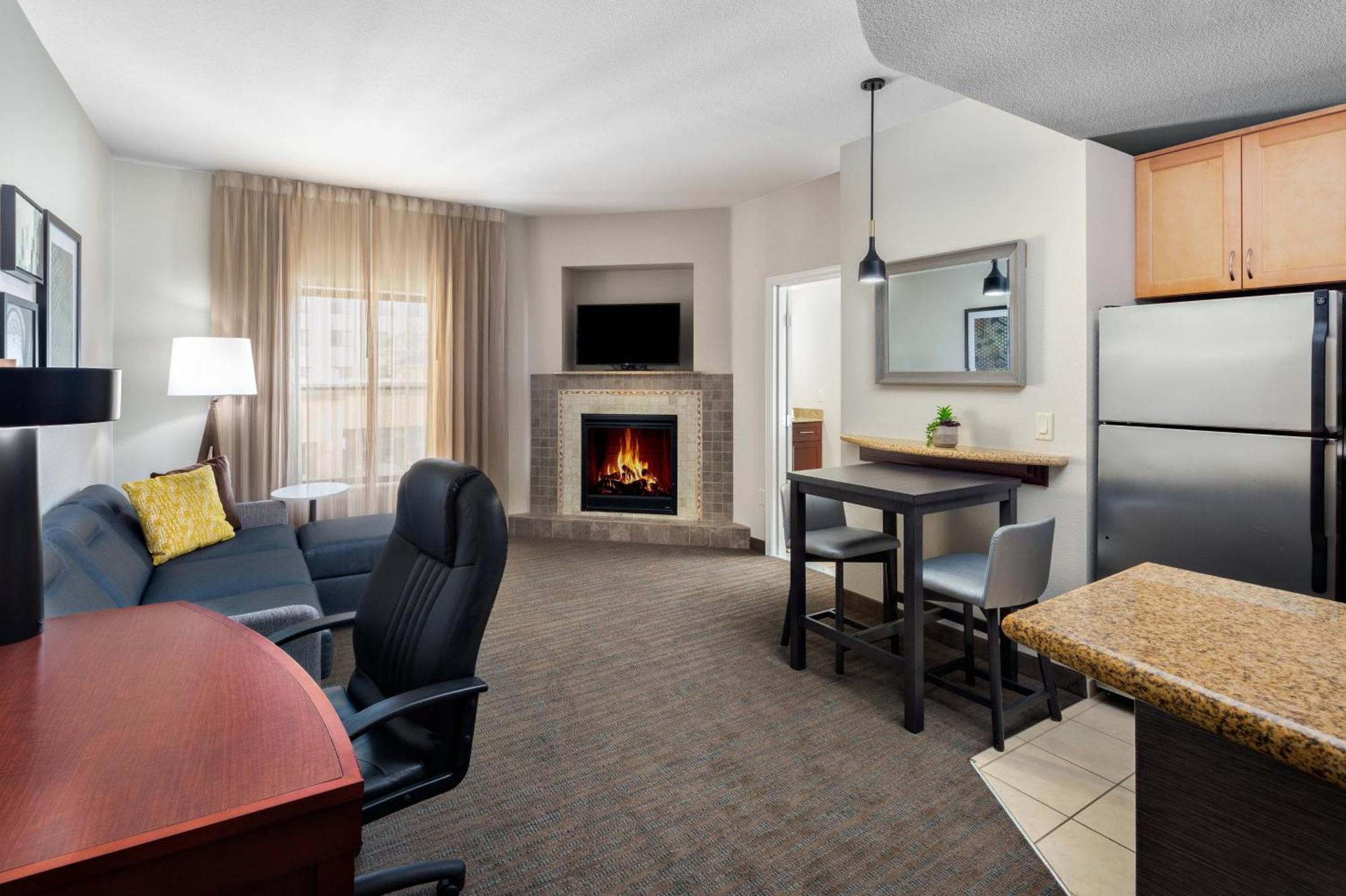 Residence Inn Phoenix Nw/Съпрайз Екстериор снимка