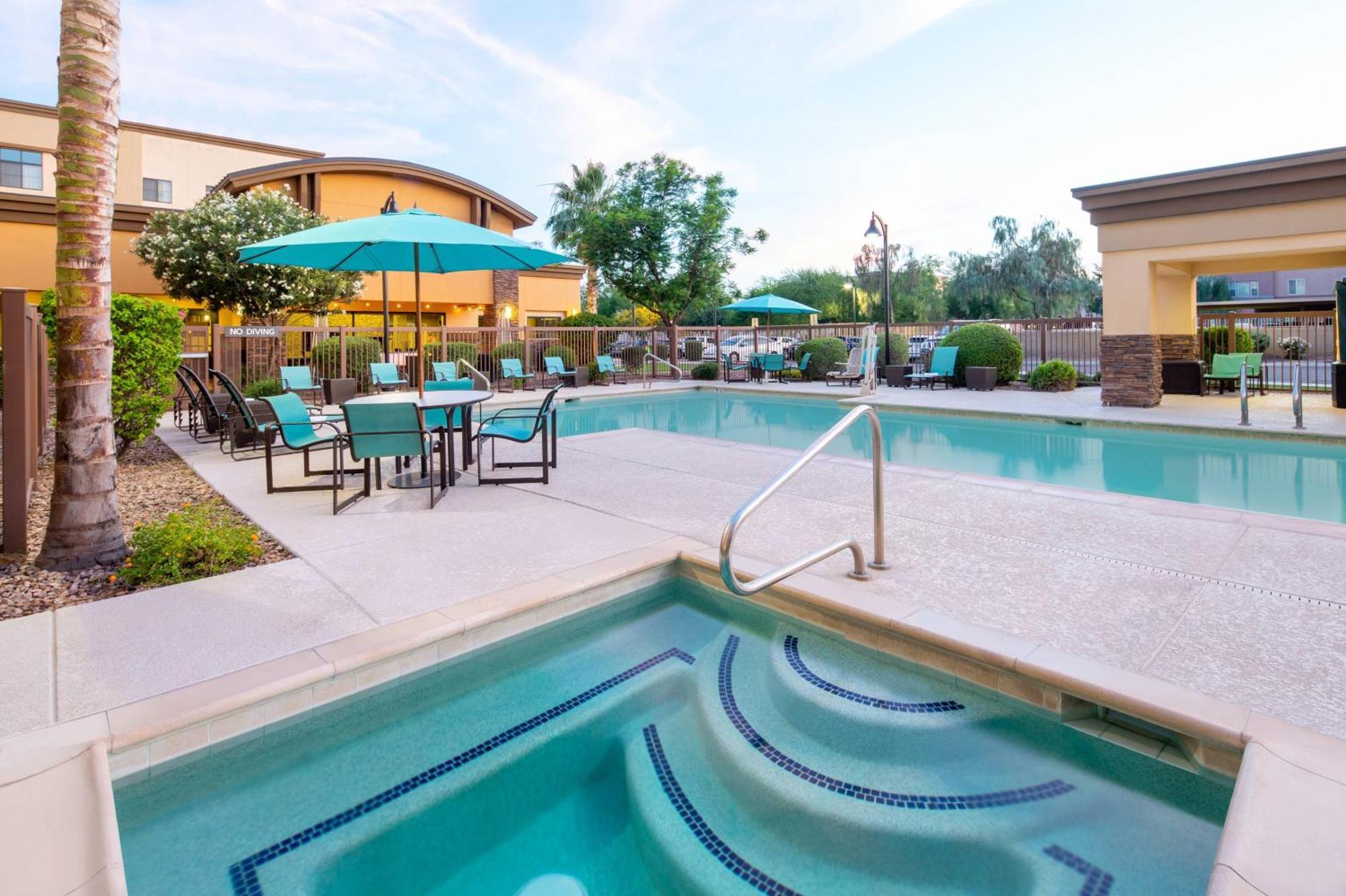 Residence Inn Phoenix Nw/Съпрайз Екстериор снимка