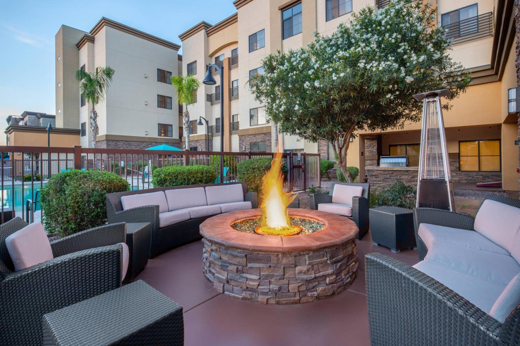 Residence Inn Phoenix Nw/Съпрайз Екстериор снимка