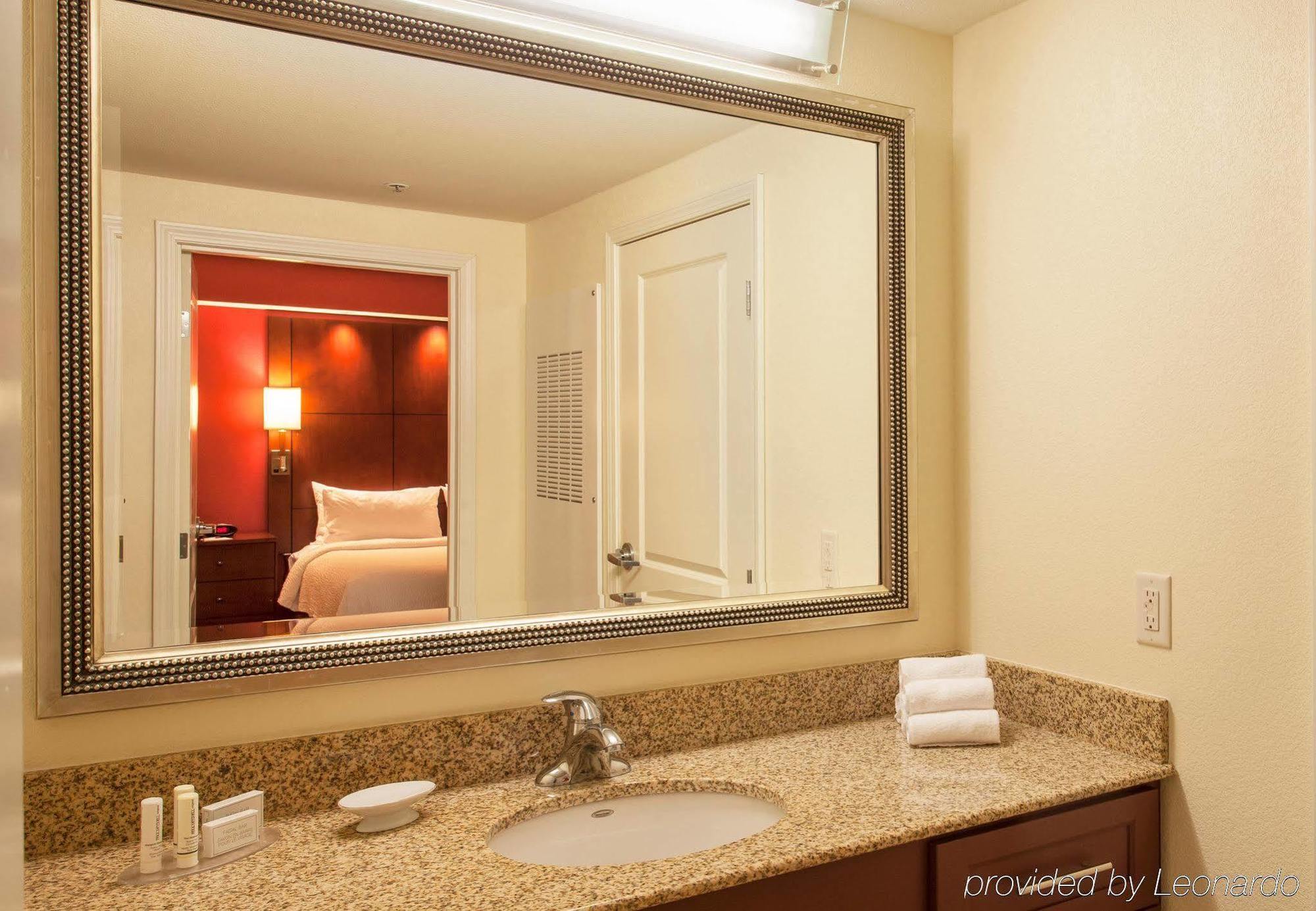 Residence Inn Phoenix Nw/Съпрайз Екстериор снимка
